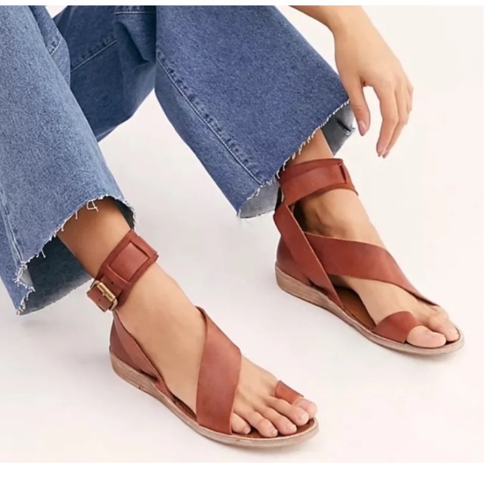 Free People Vale Boot Sandal Mahogany Brown Leather Flat Boho EU 41 US 10.5 NEW